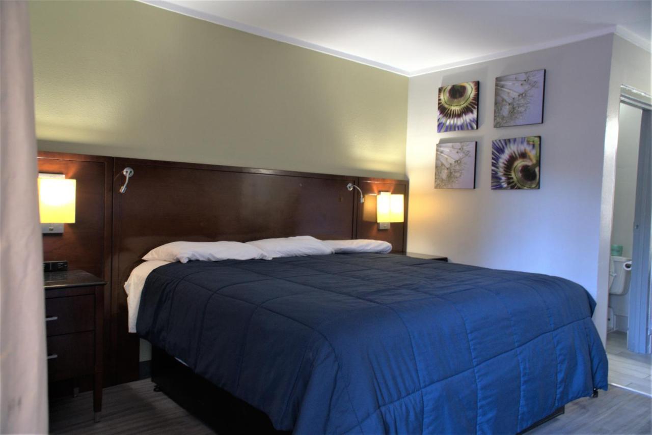 دافني Eastern Shore Motel المظهر الخارجي الصورة