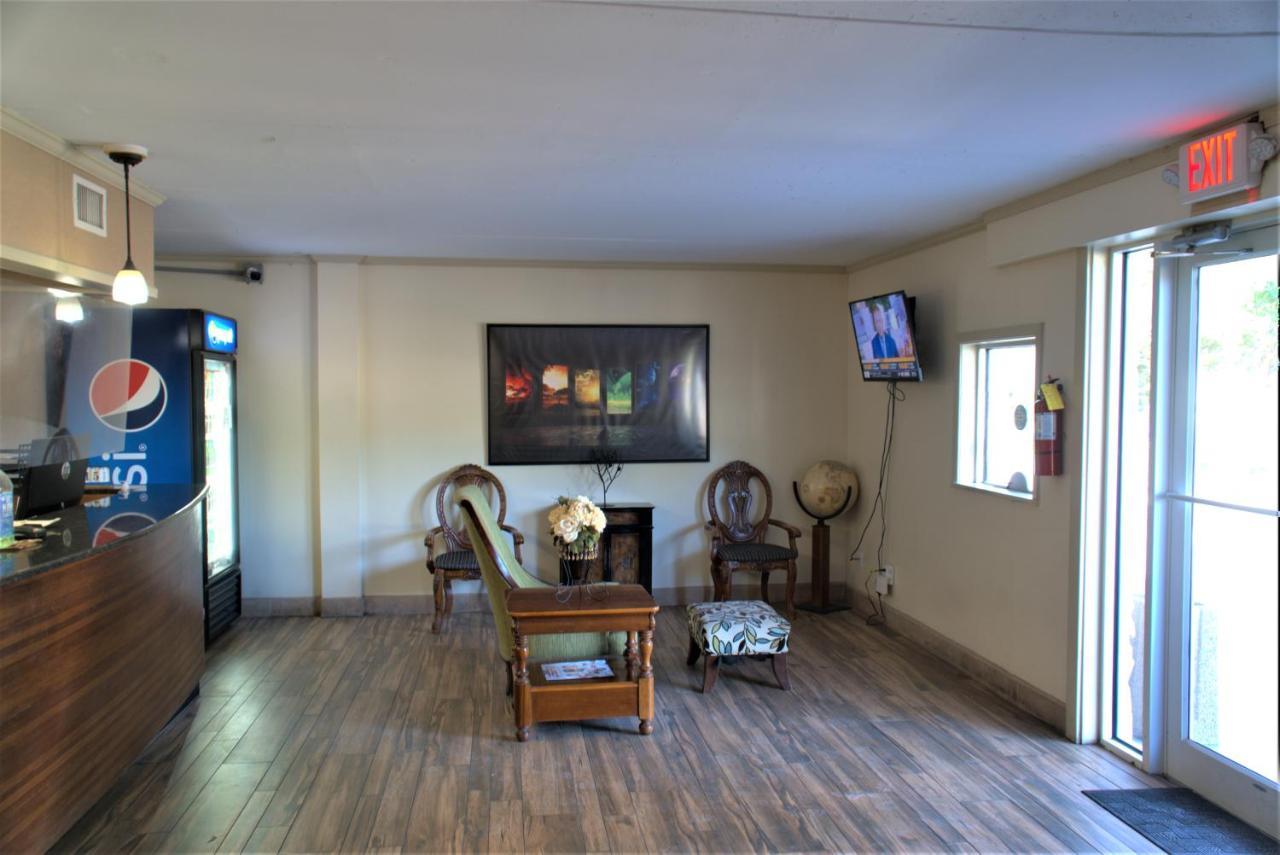 دافني Eastern Shore Motel المظهر الخارجي الصورة